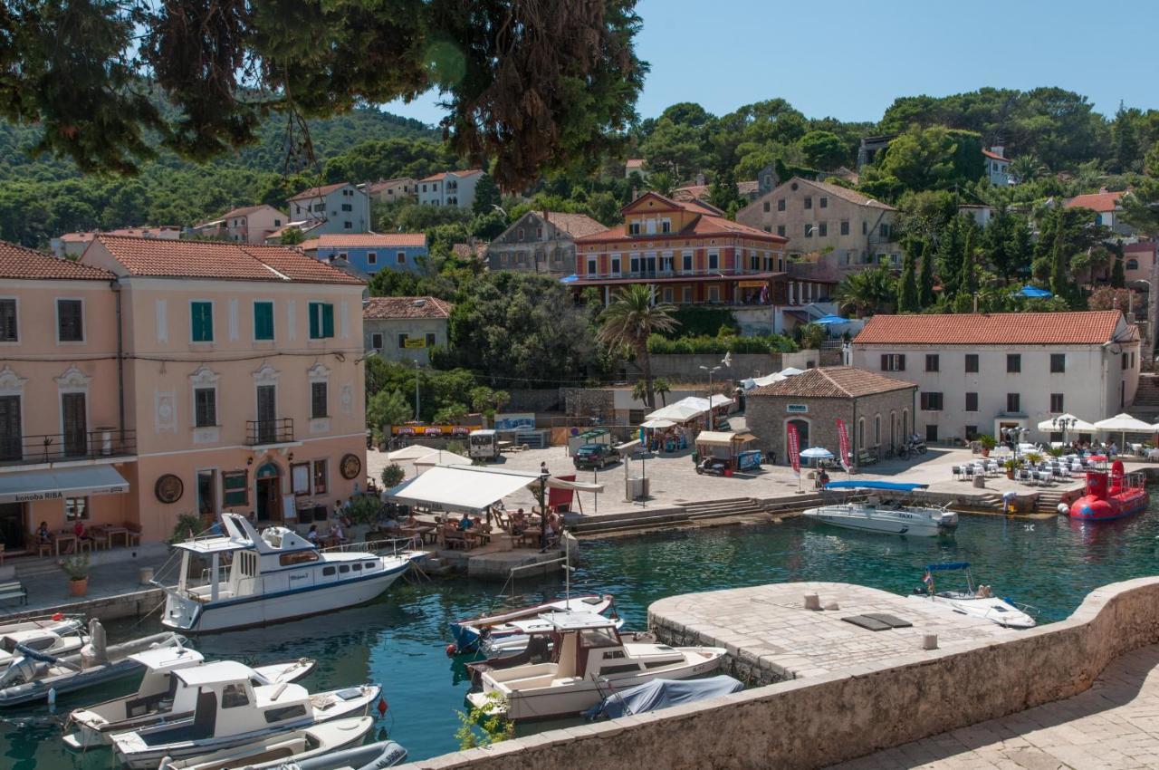 Villa Mozart Veli Lošinj Exterior foto